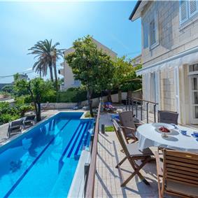 4 Bedroom Villa with Pool in Dubrovnik City, sleeps 8